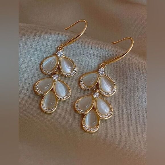 Leaf drop earrings M882 - Picture 1 of 4